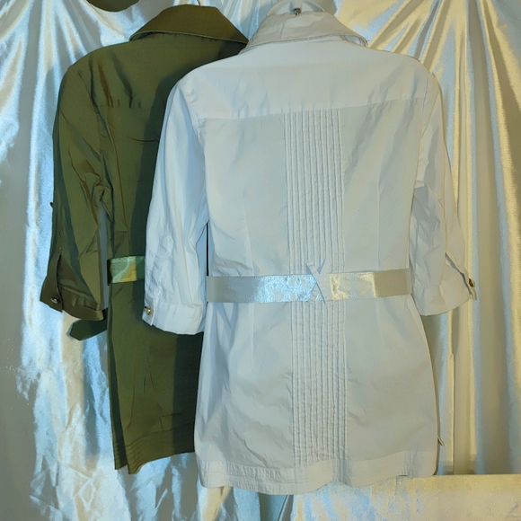 Beautiful NWOT $19 or 2/$32 button-down blouse with removable belt M - Picture 3 of 6
